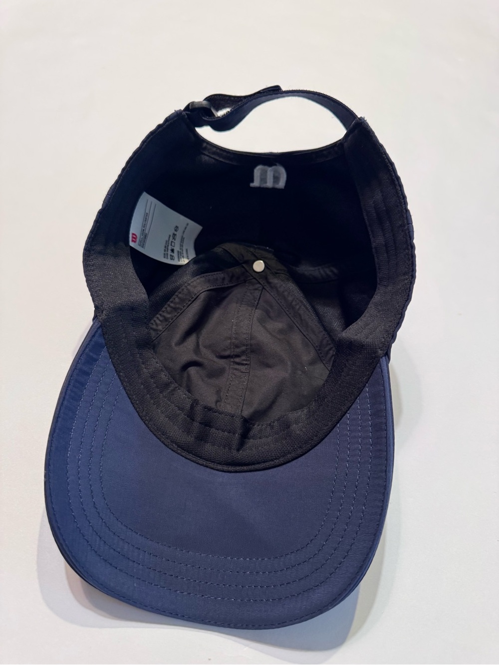 Wilson U Active Hat Tennis Cap Baseball Hat Navy Blue Est 1914 - Picture 2 of 3